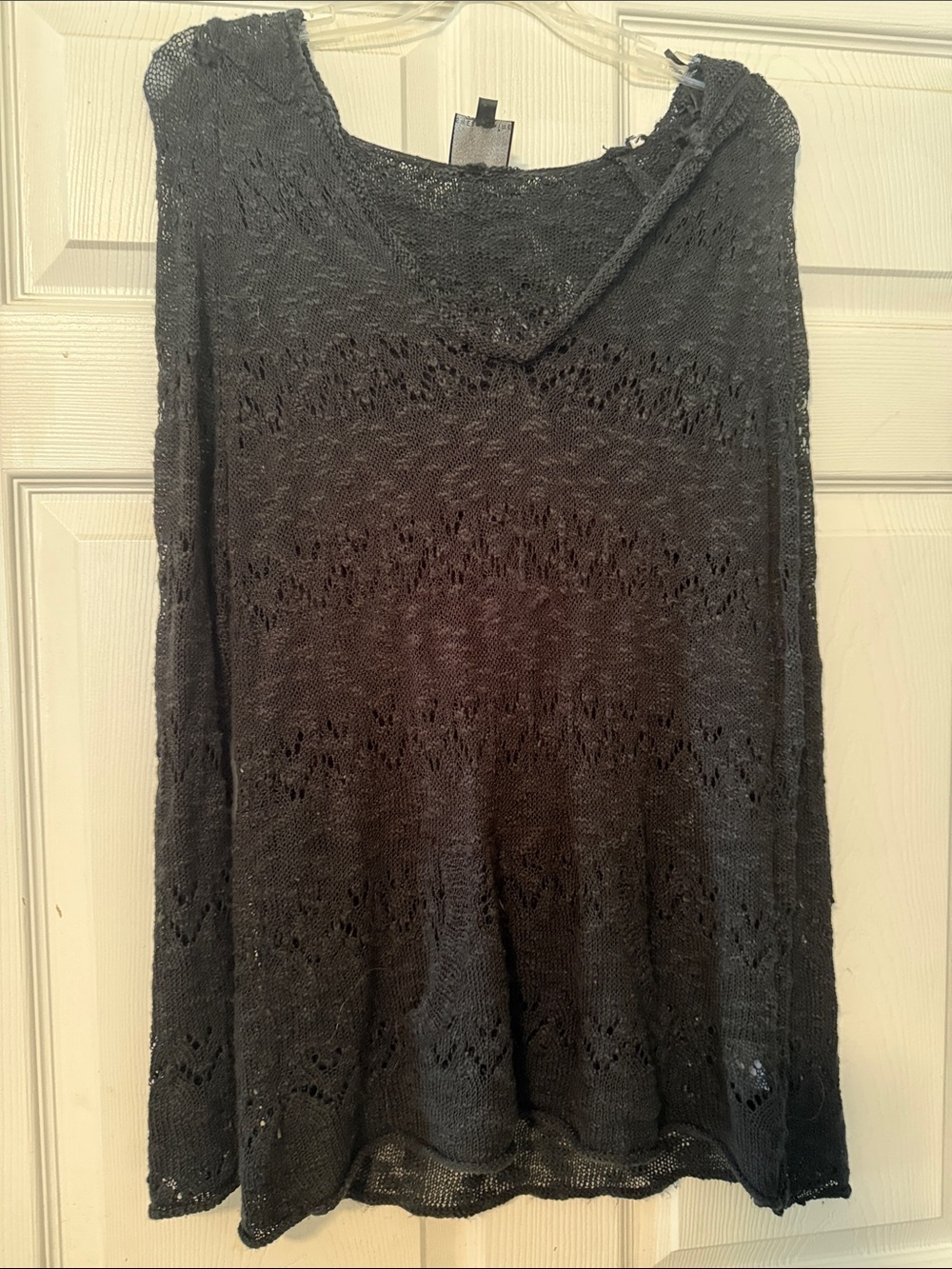 Women's Black Knit Hooded Pullover Top